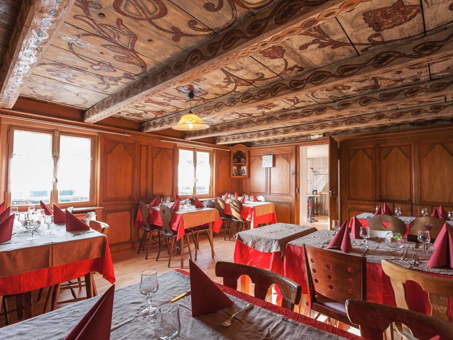 Hotel Restaurant Au Cygne Eschau Bagian luar foto